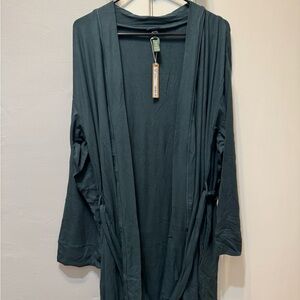 Skims soft lounge short robe in Cypress